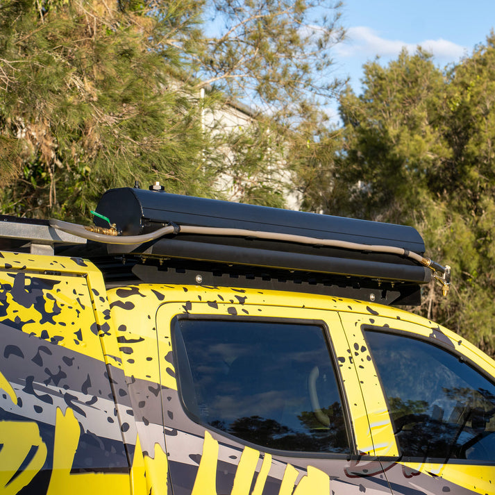 WildWash 30L Vehicle Roof Water Tank – Pressurised and Sun-Heated